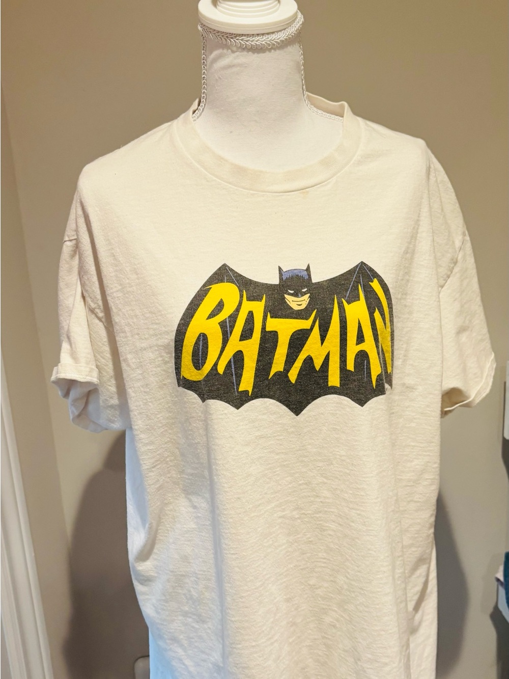DC Comics Batman Logo Tee in Cream, Yellow and Black